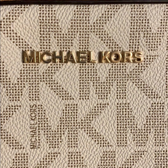 SOLD - Picture 3 of 4